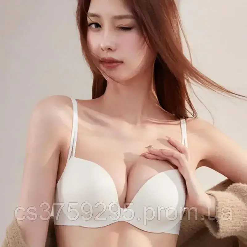 Бюстгалтер формований з пушап без кісточок 
