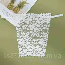 Мереживо з“ємне на декольте з застібками