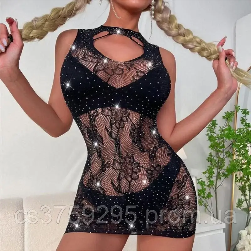 Пеньюар в візерунки з сітки та зі стразами