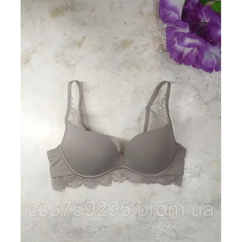 Бюстгалтер без кісточок з мереживом 